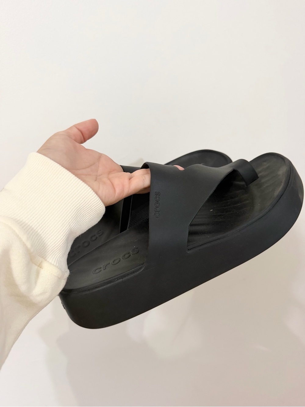 Crocs Getaway Platform Toe Loop sandals size 11 women